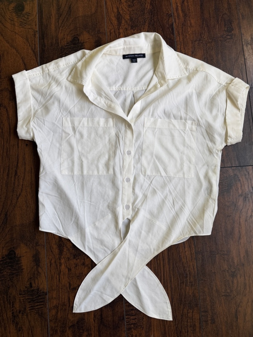 NWOT Boston Proper Cream/white Tie-Front camp shirt Button-Down size small (U8)